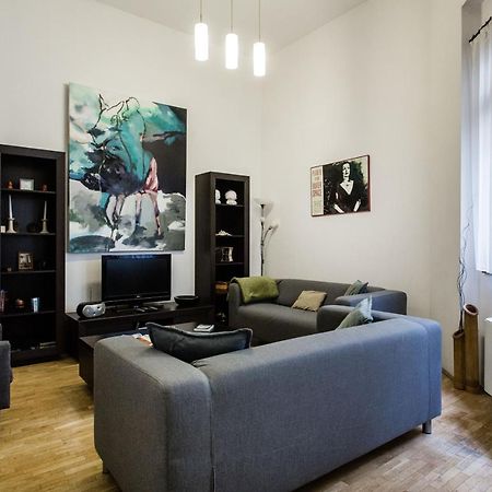 Family Suite By Heroes' Square Budapeşte Dış mekan fotoğraf