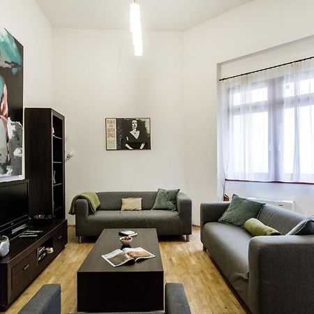 Family Suite By Heroes' Square Budapeşte Dış mekan fotoğraf