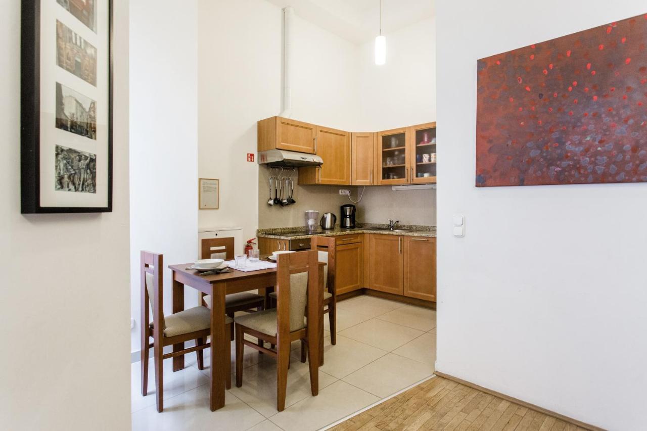 Family Suite By Heroes' Square Budapeşte Dış mekan fotoğraf