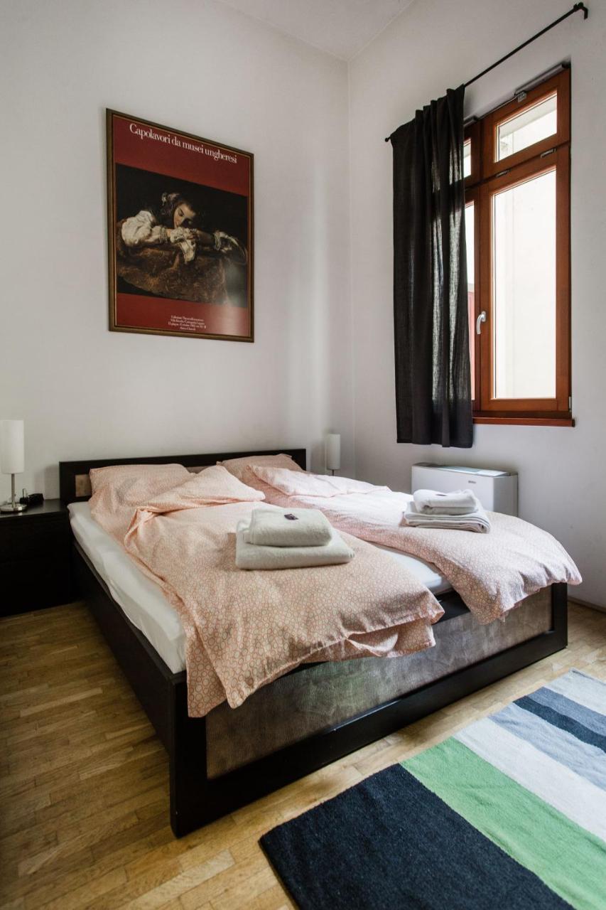 Family Suite By Heroes' Square Budapeşte Dış mekan fotoğraf